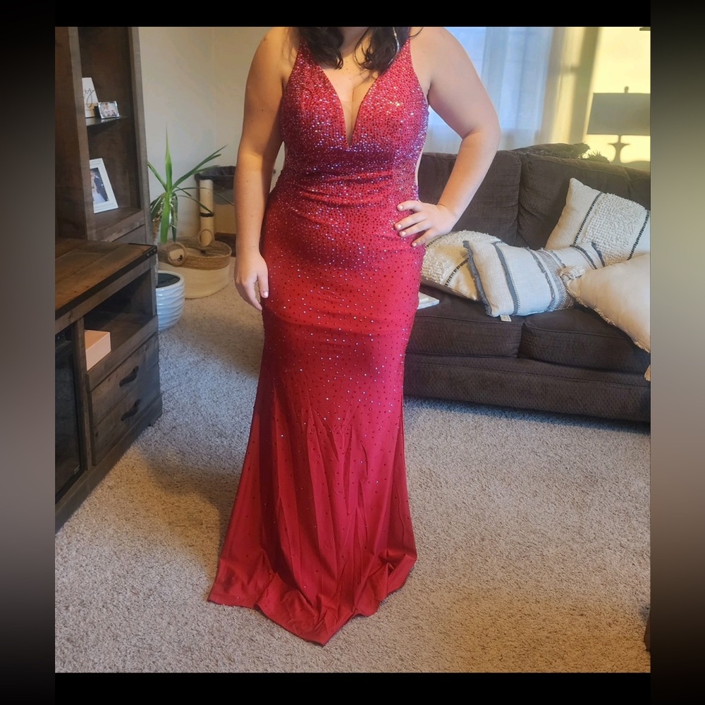Beautiful red Prom Dress, size 12 Brand- Camille La Vie